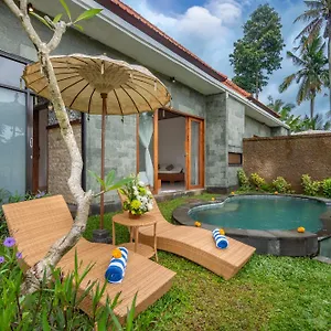 The Alus And *** Ubud (Bali)